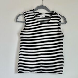 Madewell B/W thick top XS